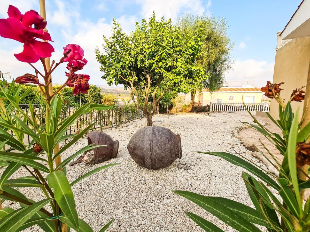 Katya-Sofia Villa - Tranquility With Sea View Peyia Exterior foto